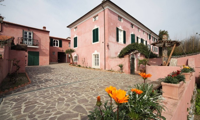 Massarosa Apartment | Villa Lorien - Vacation Rental with swimming pool in Versilia, Tuscany