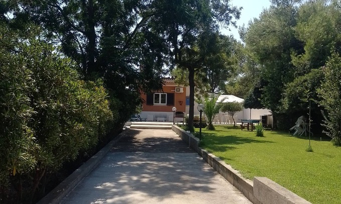 Maglie House | Villa Lucia, surrounded by greenery, 1 km from Maglie.