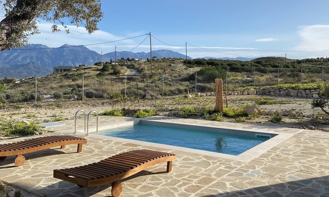 Neo Kalamaki Villa | Villa Luma