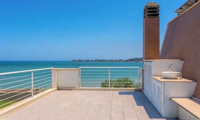Carrozziere Villa | Villa Maddalena by Wonderful Italy