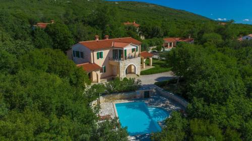 Stanisovi Villa | Villa Maggie Vlakovo