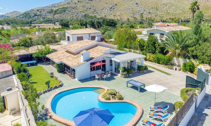 Les Palmeres Villa | Villa Maite by Villa Plus