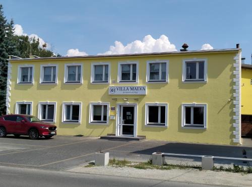 Lomianki Bed & Breakfast | Villa Malva