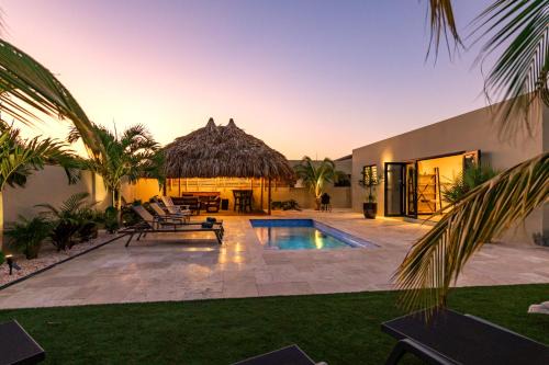 Marie Pampoen House | Villa Mambo Royale