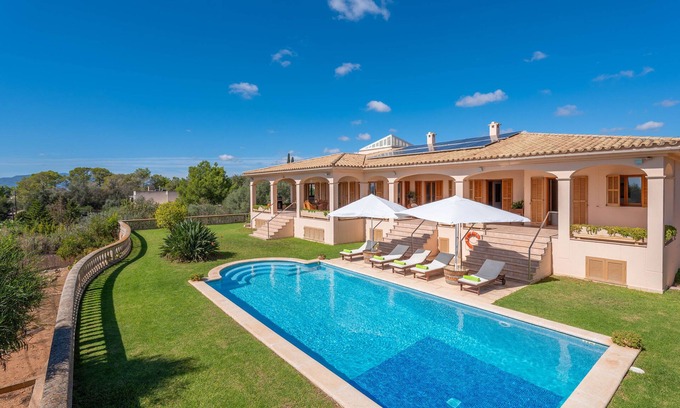 Sa Cabaneta Villa | Villa Mar Y Tierra - Five Bedroom Villa, Sleeps 10