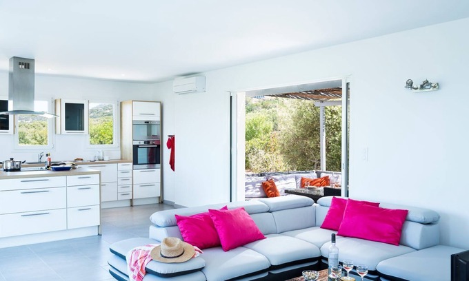 Corbara Villa | Villa Mare - Four Bedroom Villa, Sleeps 8