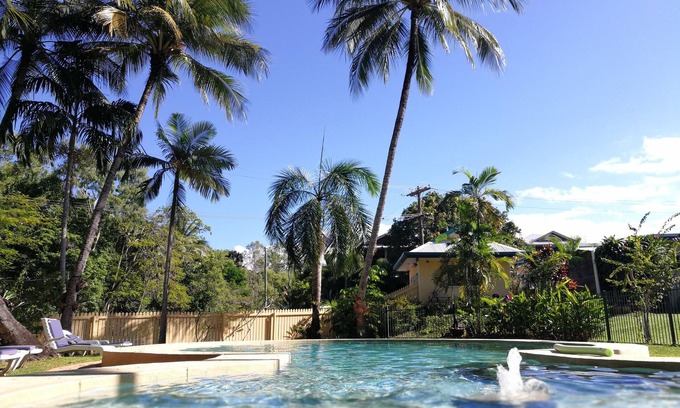 Yorkeys Knob Apartment | Villa Marine Holiday Apartments