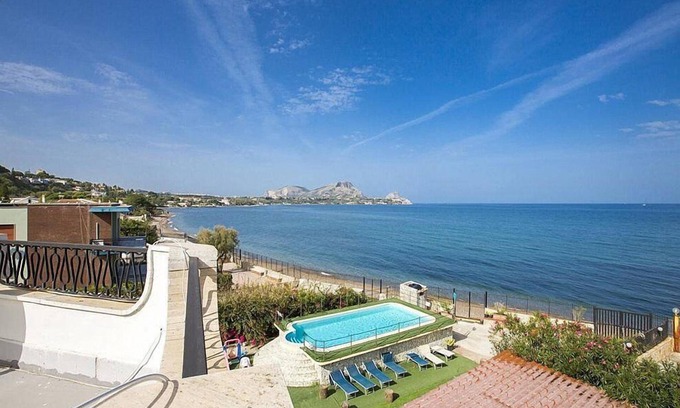 Casteldaccia Villa | Villa Maristella: A spacious two-story villa located right on the beach, with Free WI-FI.