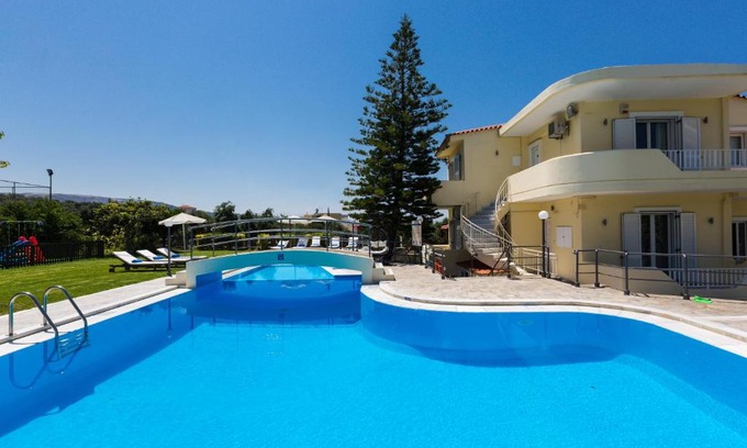 Houdetsi Villa | Villa Mary