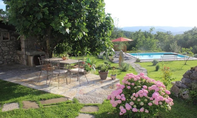 Buzet Villa | Villa Mavrici, 3 bedrooms house with private pool, neighbors free