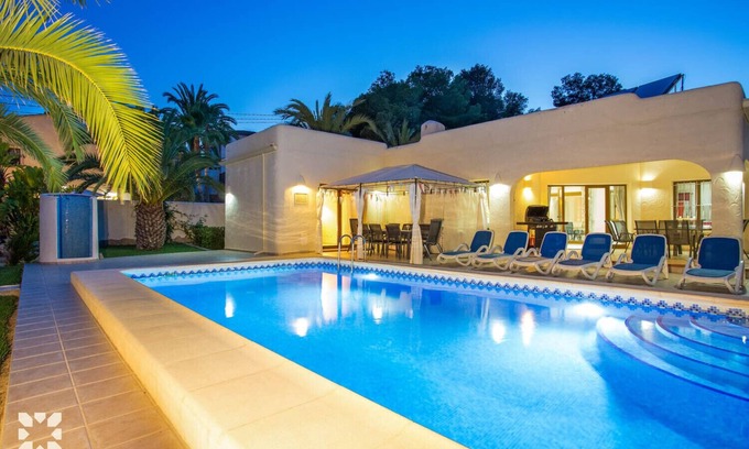 Moravit Villa | Villa MEDINA 20 by Abahana Villas