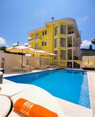 Dobra Voda Apartment | Villa Medusa Apartments