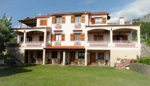Koinira Apartment | Villa Melina 2