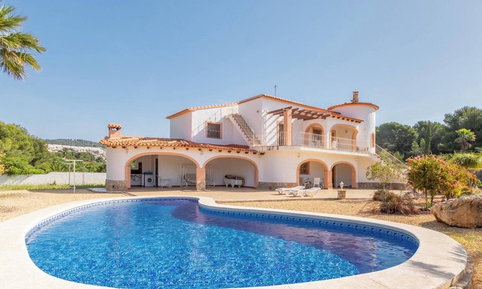 Calpe House | Villa 'Merced Planta Baja' with Mountain View, Private Pool and Wi-Fi