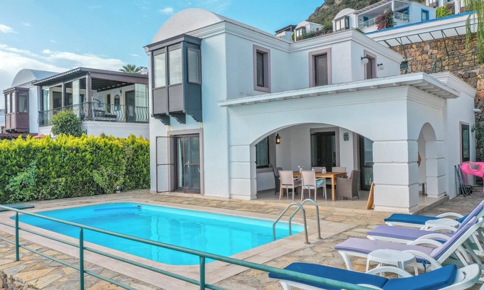 Dagbelen Villa | Villa Mia Private Pool