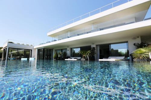 Les Issambres Bed & Breakfast | VILLA MIAMI