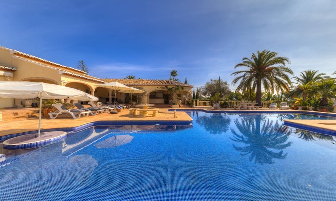 Montgo de Toscamar House | Villa Miramonte - huge pool and gardens with mountain views for 12 guests