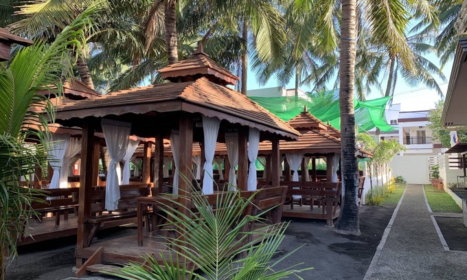 Lemery Hotel | Villa MJ Maristela Beach Resort