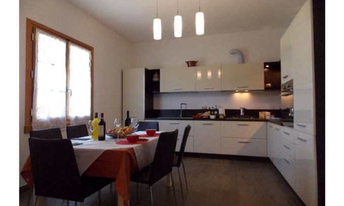 Grezzano Bed & Breakfast | Villa Moderna Grezzano