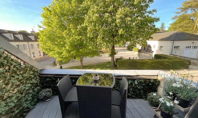 Pierrefonds Apartment | Villa Napoléon