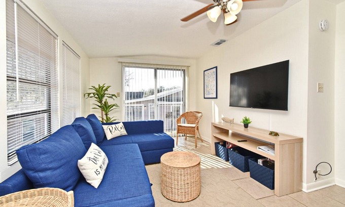 Clermont Condo | Villa near Disney, Universal, Golf, & Pickleball