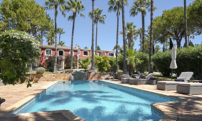 Cerro do Mocho Villa | Villa Oasis by CadenzaLux