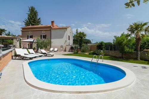 Jursici Villa | Villa Olden, traditional stone house
