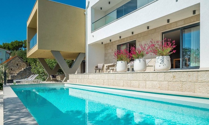 Duce Villa | Villa Olive Grove