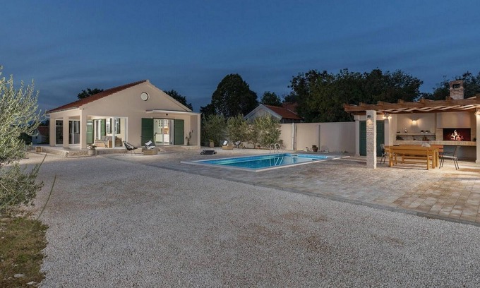 Benkovac House | Villa Oliveto Smilcic