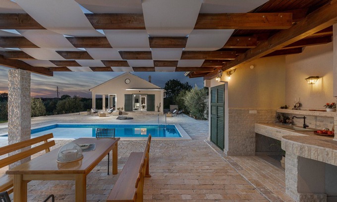 Smilcic Villa | Villa Oliveto with pool