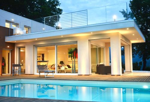 Massarosa Villa | Villa Olympia Pool Sea View Mountains Lake Nature Sleeps 8 Air Conditioning Wi-Fi