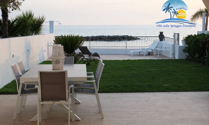 Belvedere Marittimo Villa | Villa on the Diamante beach