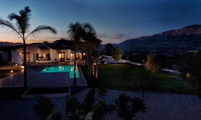 Tarraula Villa | Villa Orlando