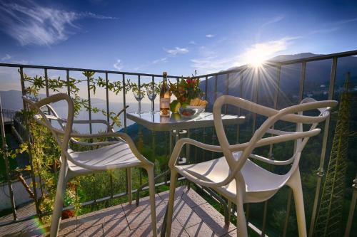 Gardola Apartment | Villa Ornella, La Terrazza - Theater Home