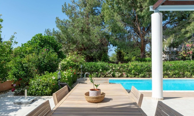 Latchi Cottage | Villa Panacea - a villa that sleeps 6 guests in 3 bedrooms