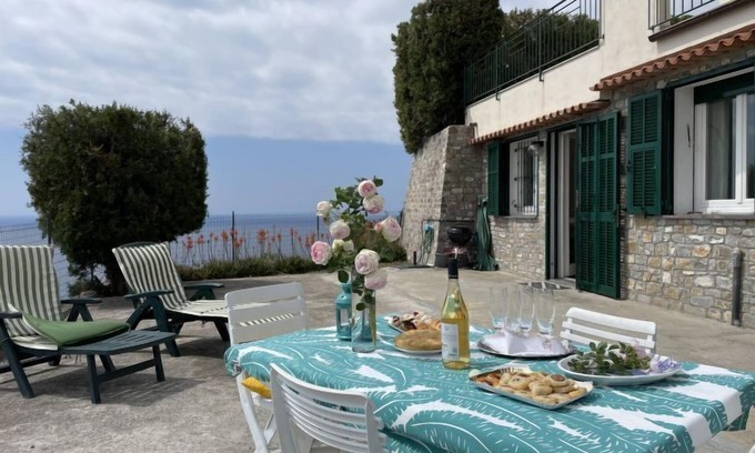 Poggi Apartment | Villa Panoramica by Interhome