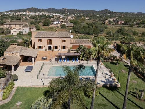 S Horta Ski Chalet | Villa para 10 personas con BBQ, piscina y terraza