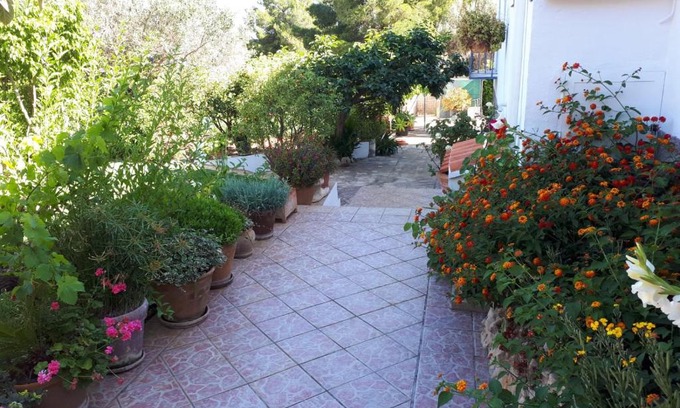 Aduanas House | Villa Paradise Private pool and garden in a natural park for 9