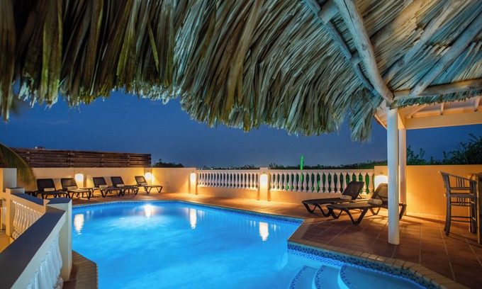 Grote Berg Villa | Villa Paulina Luxe Vakantievilla Huren op Curacao