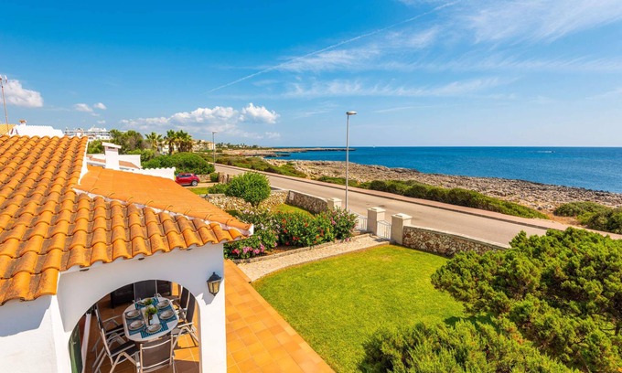 Cala'n Bosch Villa | Villa Petunia by Villa Plus