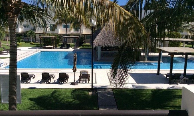 Granjas del Marques House | Villa Perfecta Zona Diamante