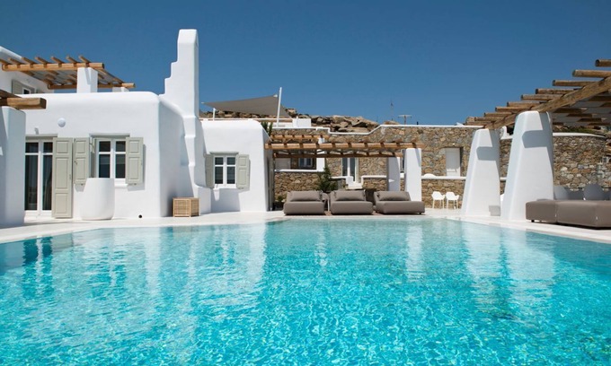 Tourlos Villa | Villa Peridot - Eight Bedroom Villa, Sleeps 16