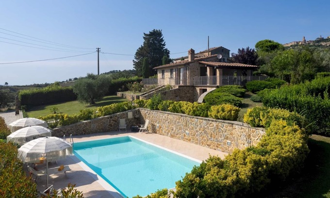 Volterra Villa | Villa Peruccio Jewel in Volterra