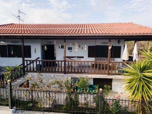 Kallikratia Villa | Villa Philippopolis - Elegant & Spacious Retreat