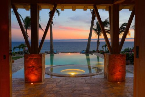 Buzzards Villa | Villa Piedra Blanca by Cabo Villas