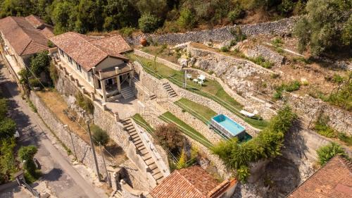 Arce House | Villa Pina