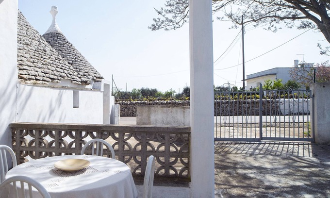 Locorotondo House | Villa Pinto with Trullo