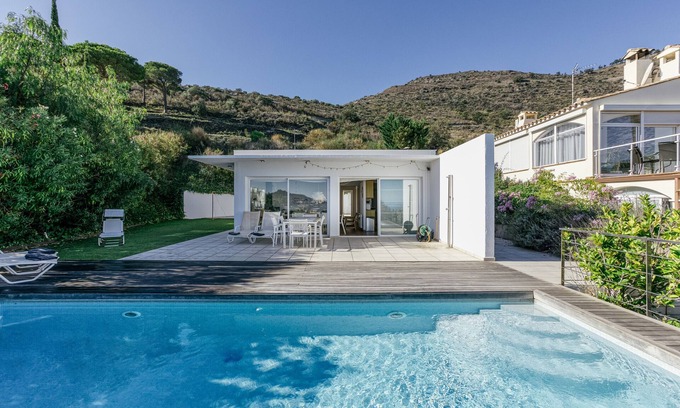Port de la Selva Villa | Villa 'Port' with Sea View, Private Pool and Wi-Fi