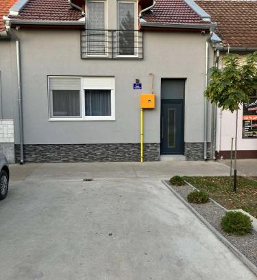 Becej Apartment | Villa Premium