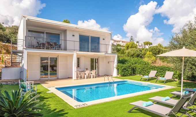 Coves Noves Villa | Villa Rachel - Three Bedroom Villa, Sleeps 6